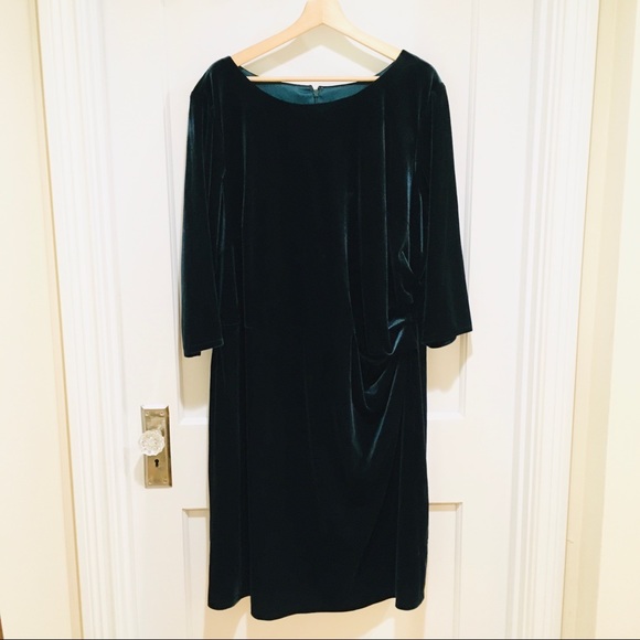 Eliza J Gathered Velvet Sheath Dress Hunter Green - Picture 3 of 8